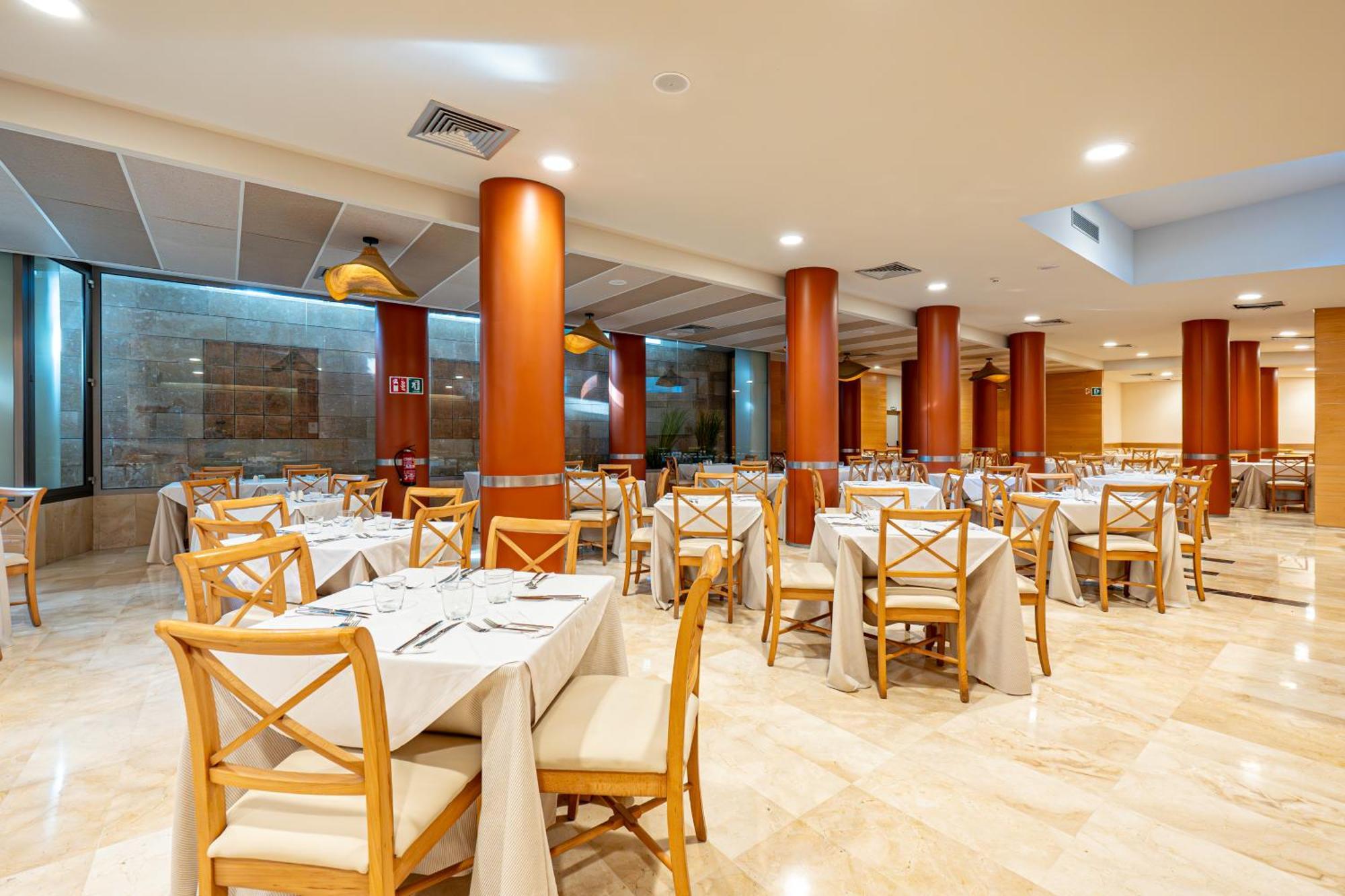 Hotel Rosella Affiliated By Intelier Sa Coma  Ngoại thất bức ảnh