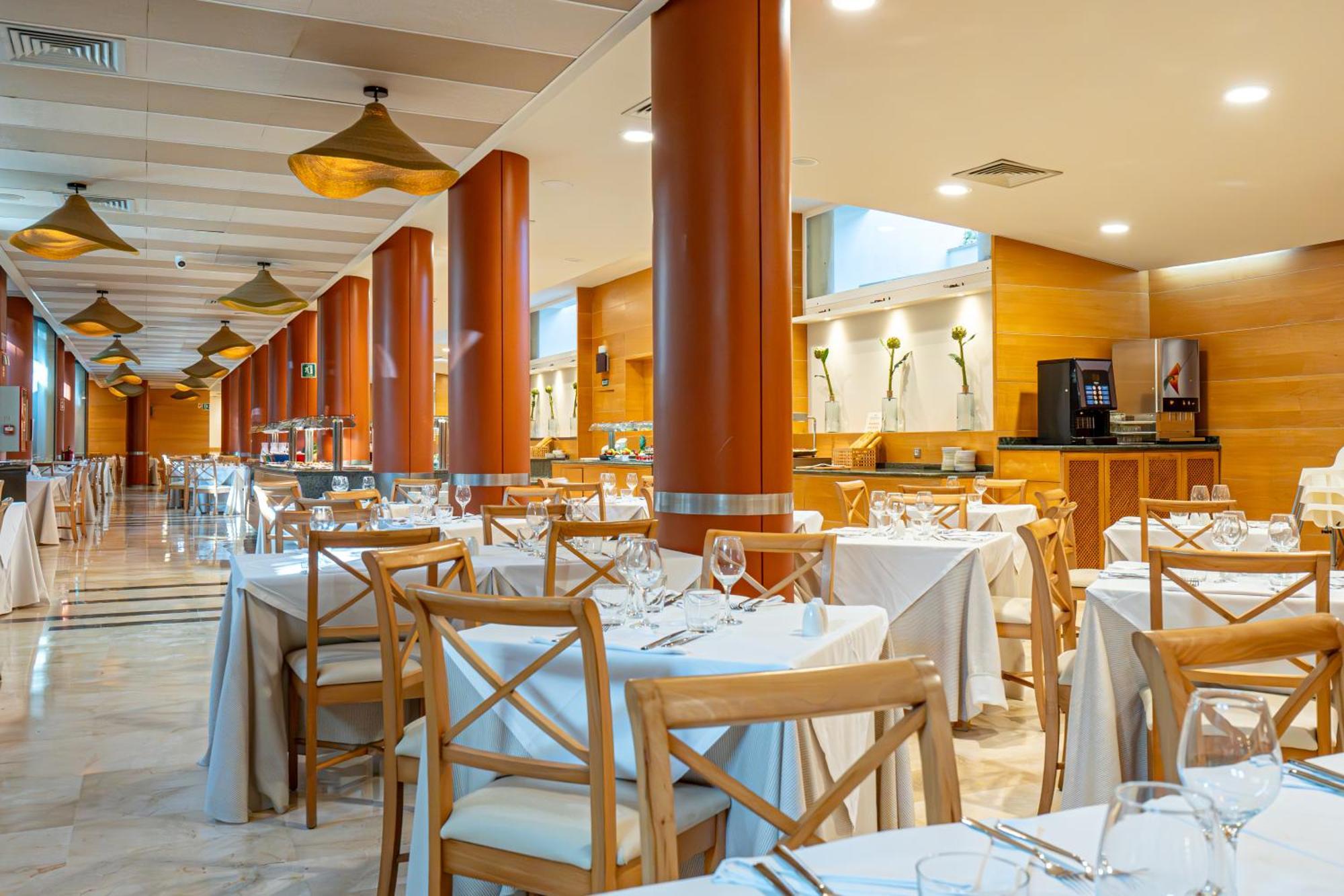 Hotel Rosella Affiliated By Intelier Sa Coma  Ngoại thất bức ảnh