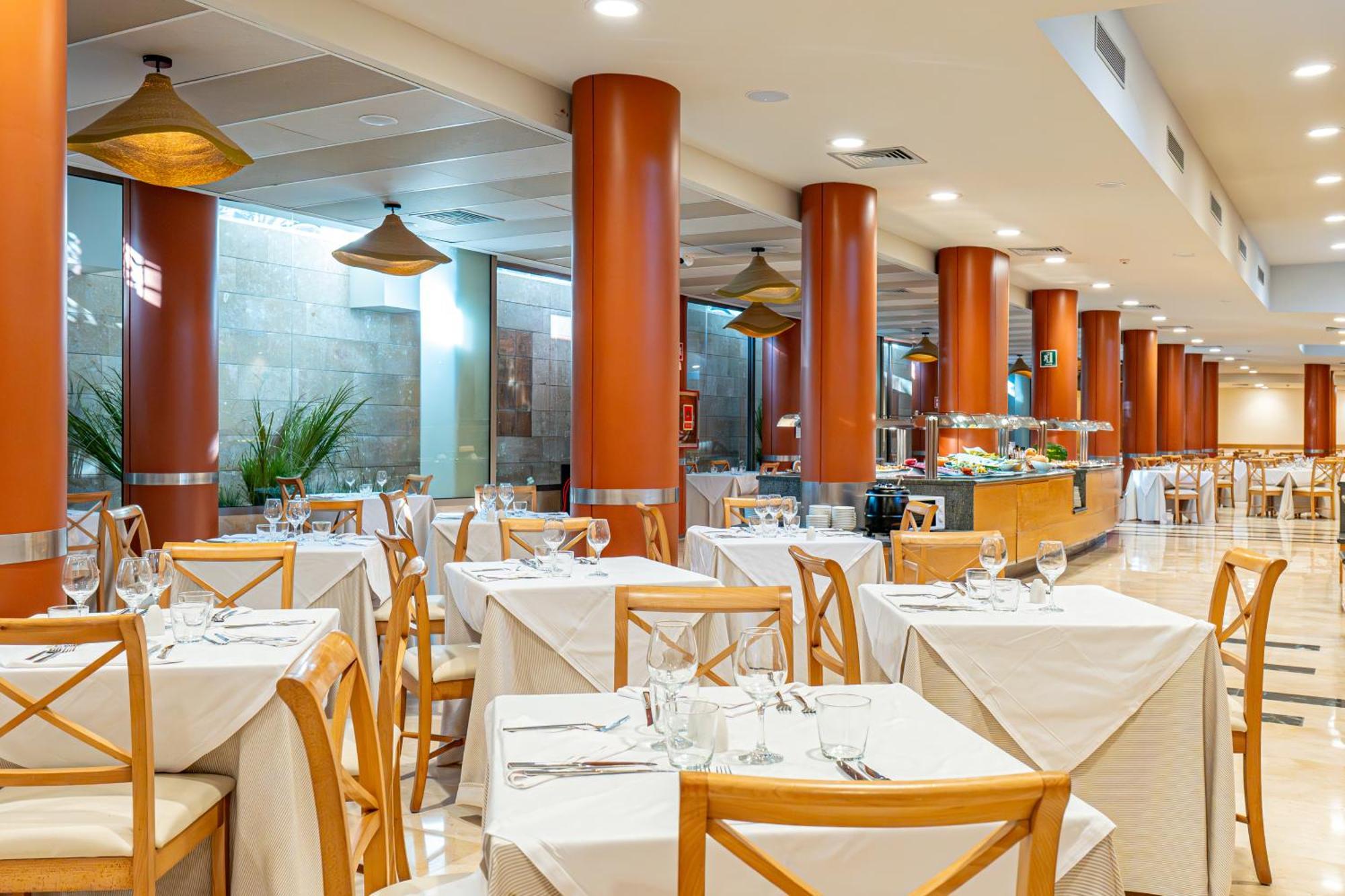 Hotel Rosella Affiliated By Intelier Sa Coma  Ngoại thất bức ảnh