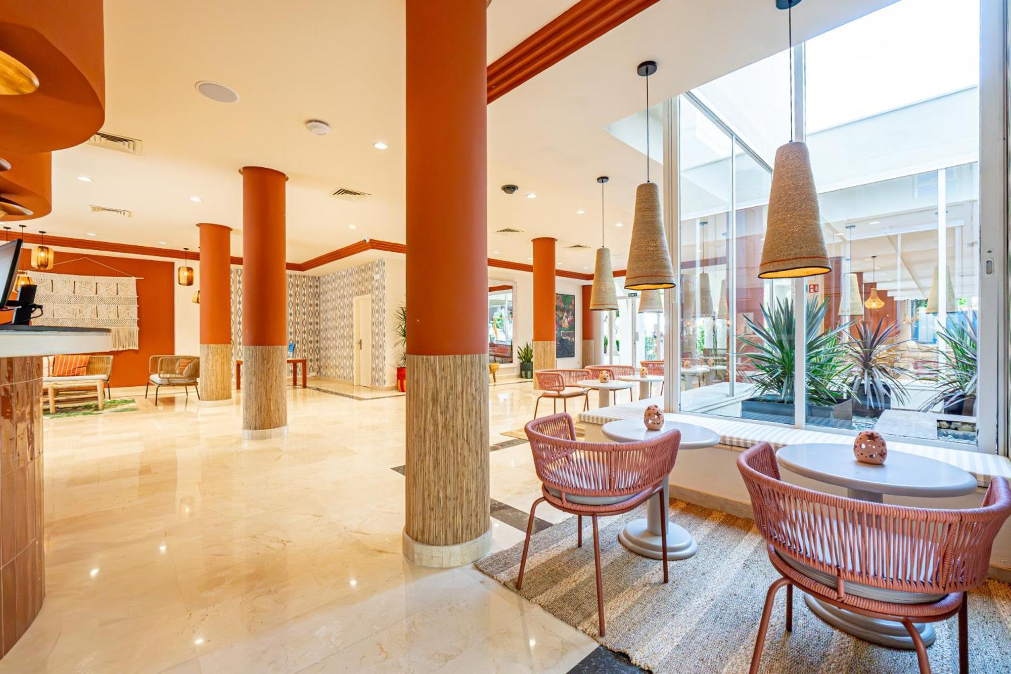 Hotel Rosella Affiliated By Intelier Sa Coma  Ngoại thất bức ảnh