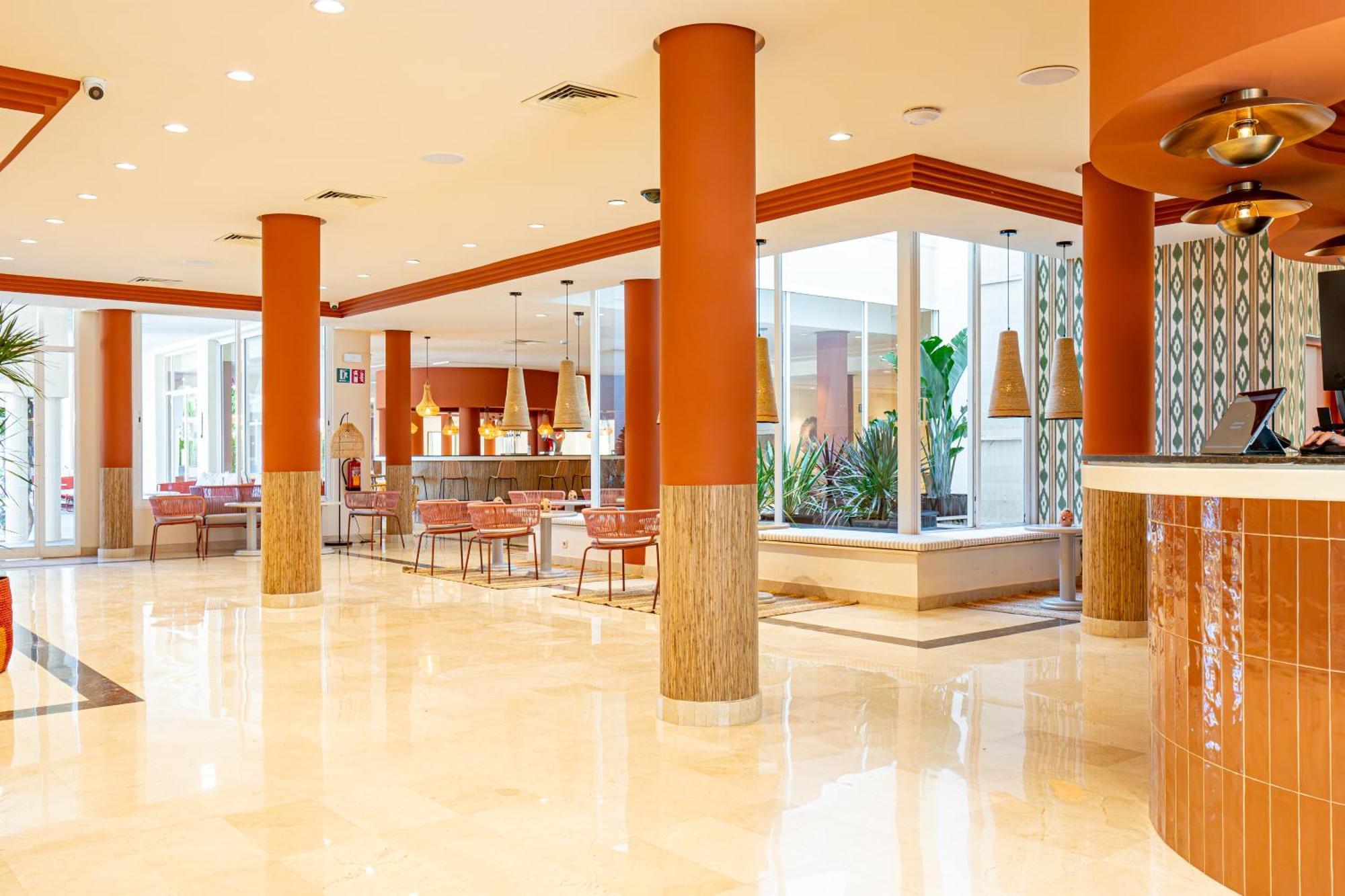 Hotel Rosella Affiliated By Intelier Sa Coma  Ngoại thất bức ảnh
