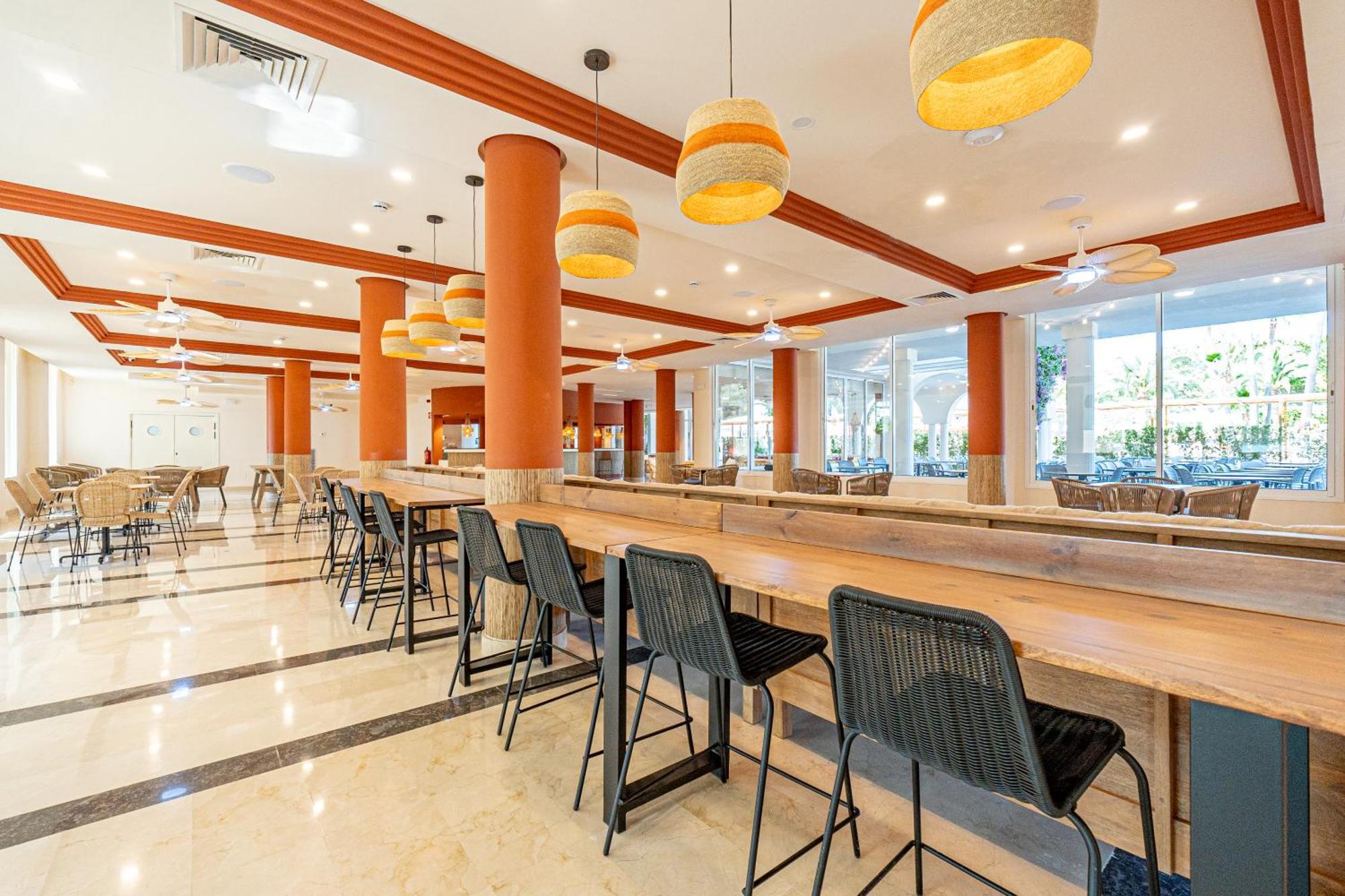 Hotel Rosella Affiliated By Intelier Sa Coma  Ngoại thất bức ảnh